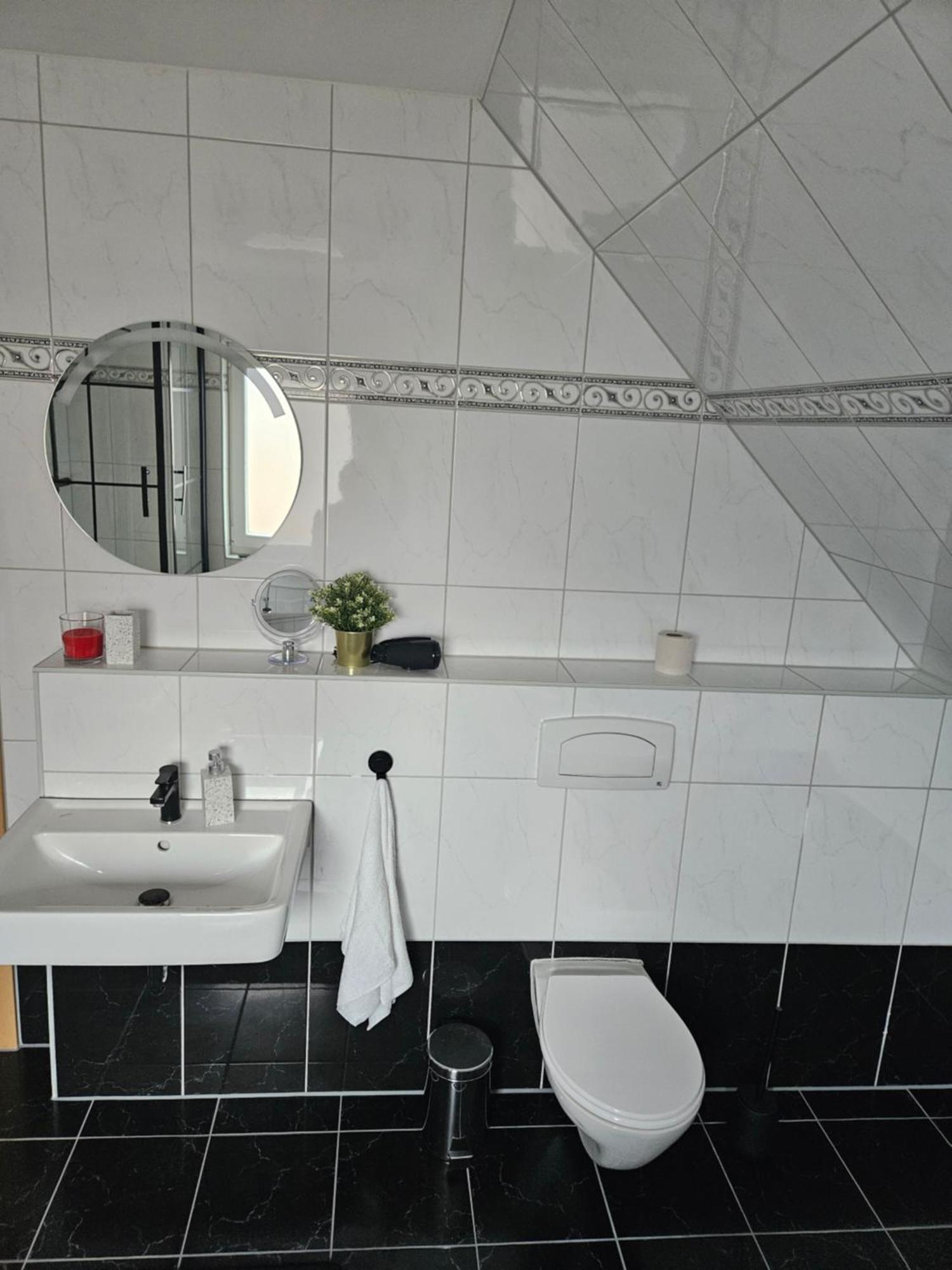 Apartment Gemuetliches Haus *